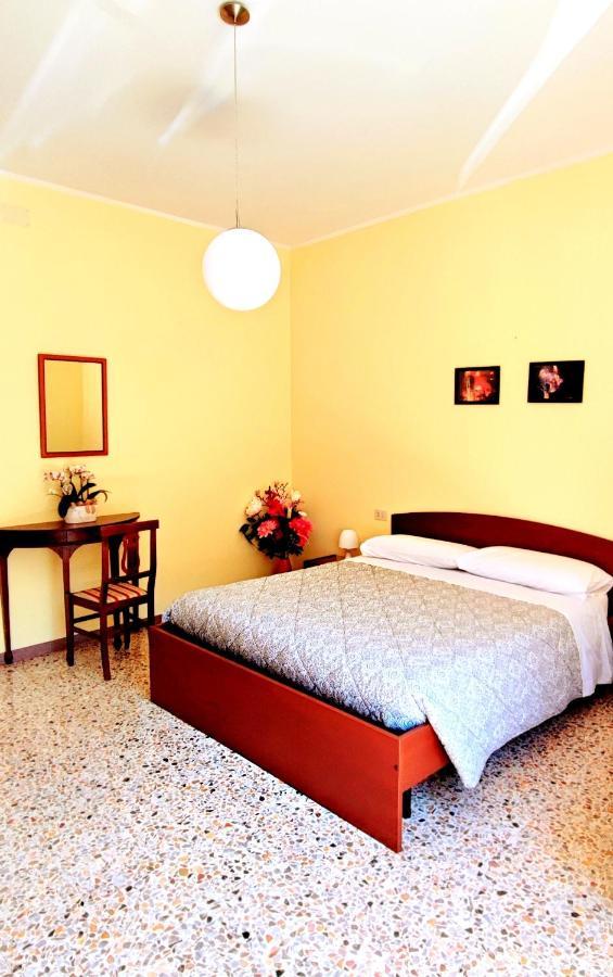 Casa Anto Apartment Lezzeno Luaran gambar